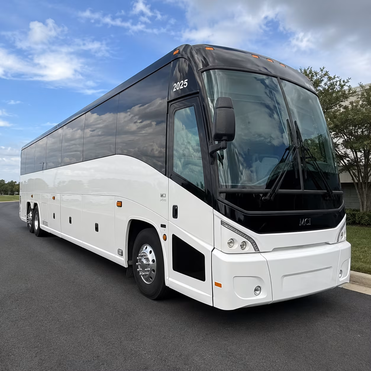 compare buses to the silicon slopes tech summit and major utah conferences